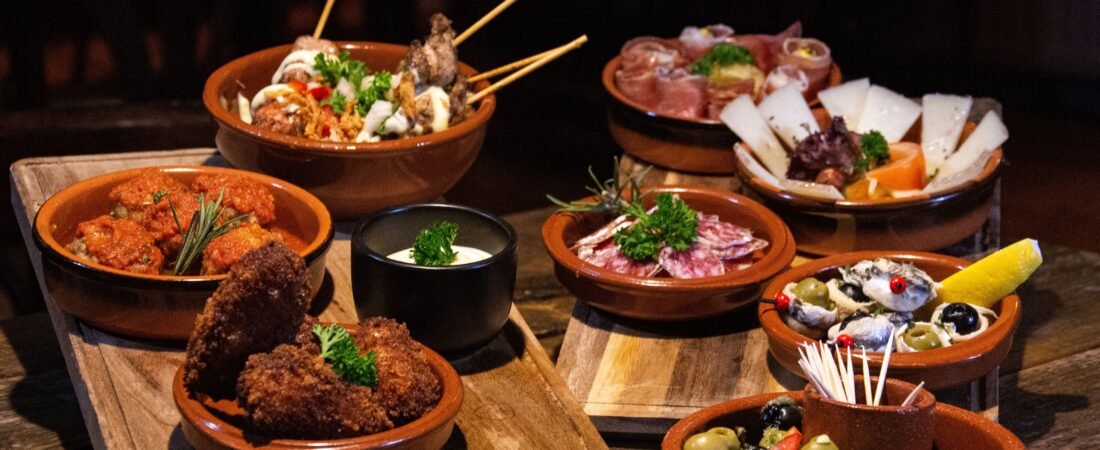 Tapas, Sunshine & Slow Evenings: Eating Your Way Through Spain 1 Tapas, Sunshine & Slow Evenings: Eating Your Way Through Spain
